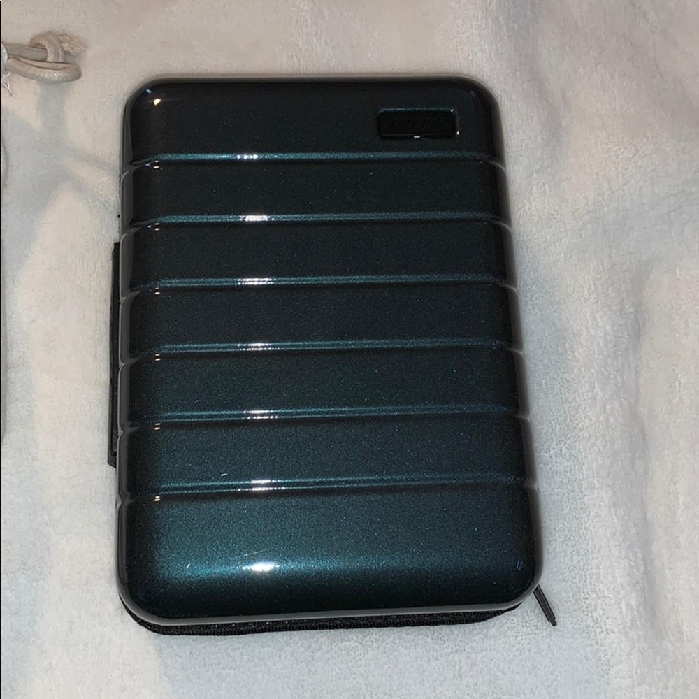 Away mini luggage in aurora